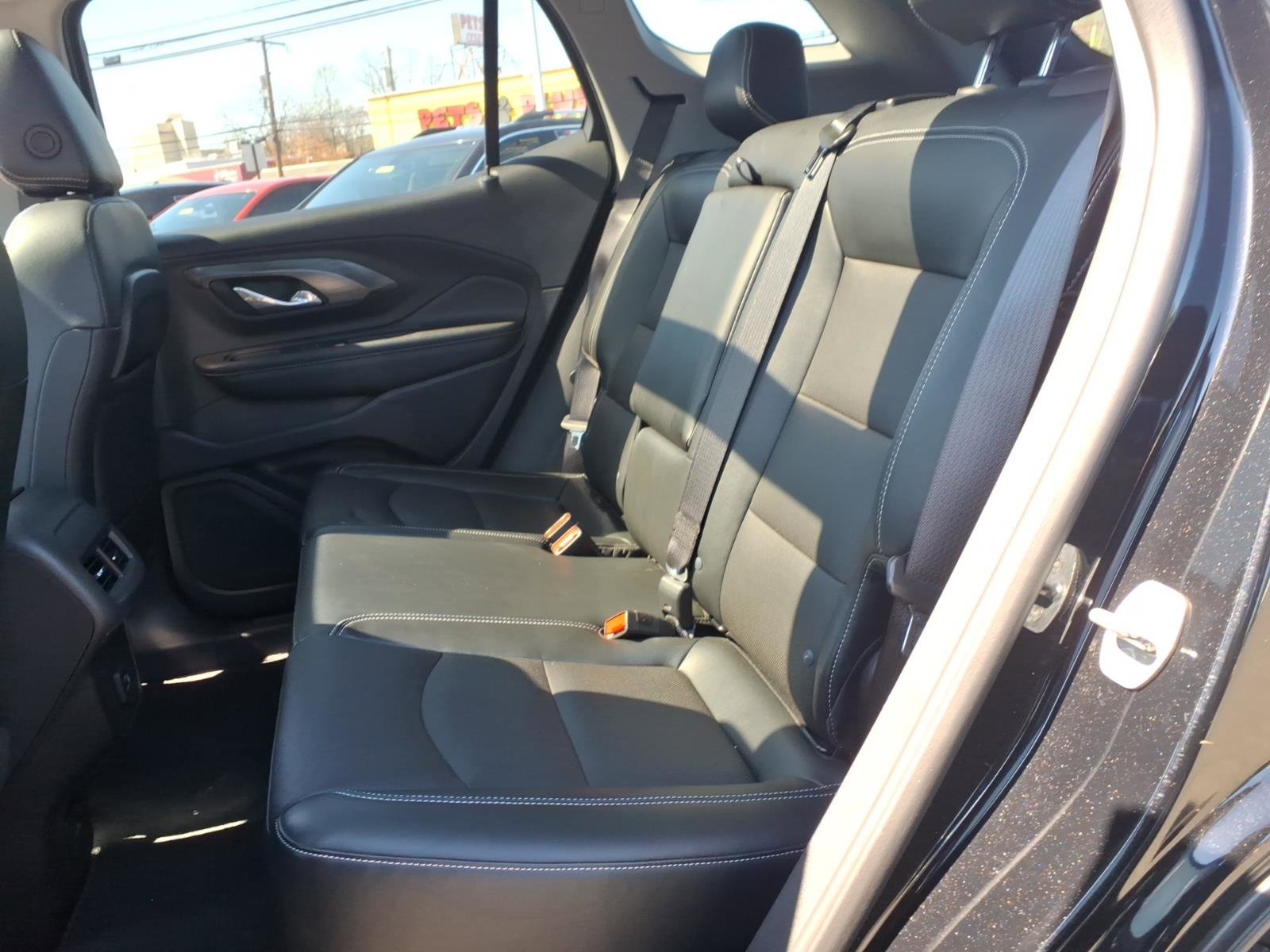 Certified 2023 GMC Terrain SLT w/ Infotainment Package II image 20
