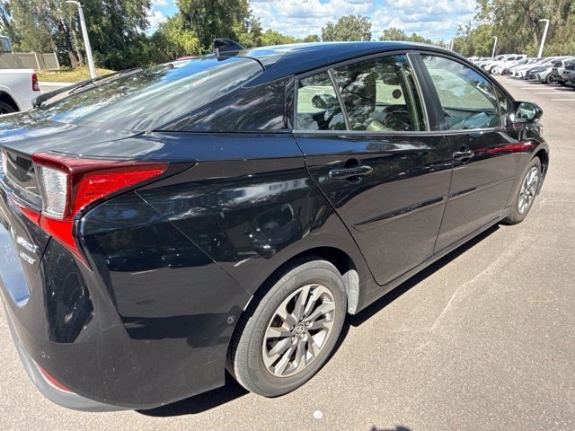 Certified 2021 Toyota Prius Limited w/ Premium Convenience Package FWD image 5