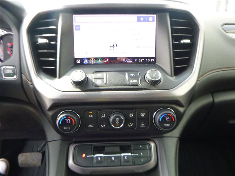 Used 2022 GMC Acadia AT4 w/ Technology Package AWD/4WD image 16
