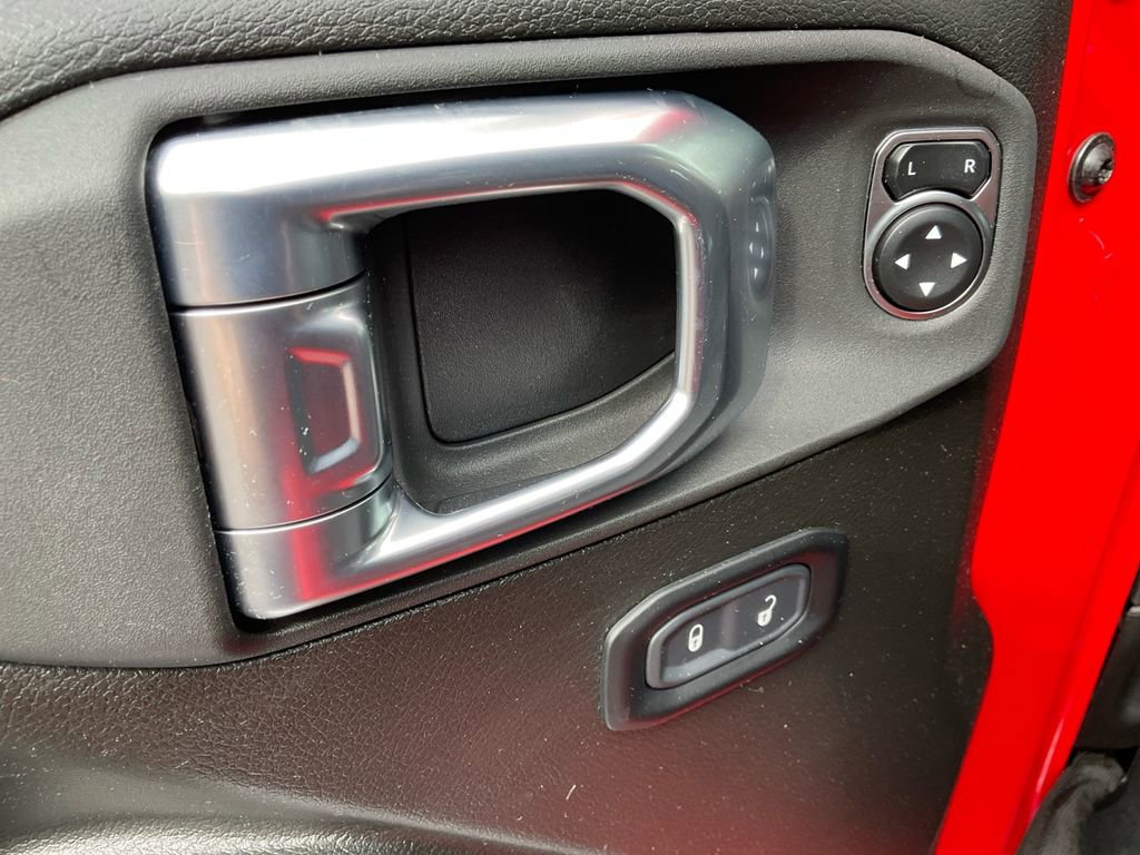 Used 2024 Jeep Wrangler Sport S image 28