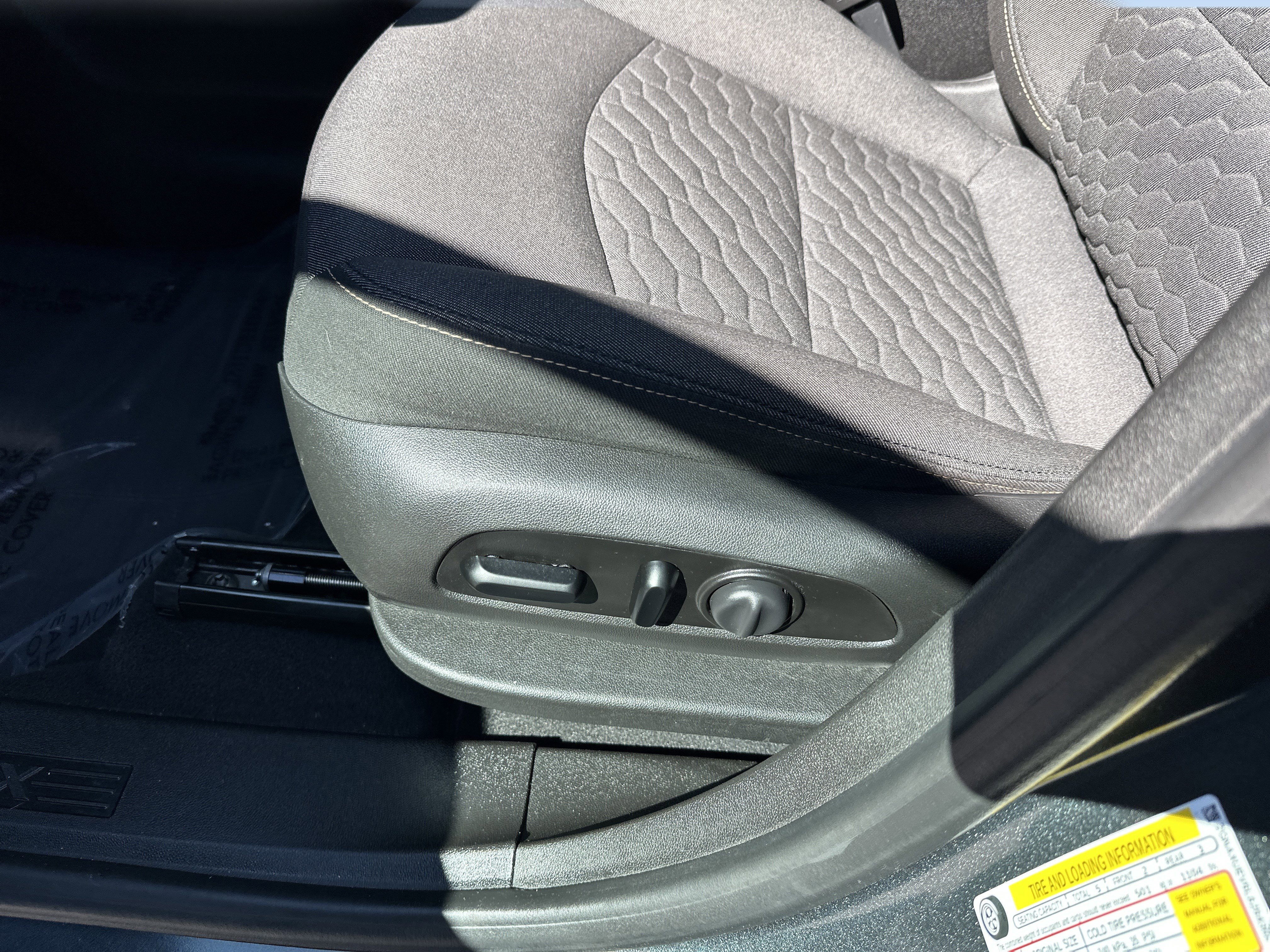 Certified 2020 Chevrolet Equinox LT AWD/4WD image 10