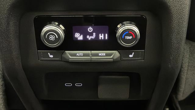 Used 2025 GMC Acadia Elevation w/ Elevation Premium Package image 42