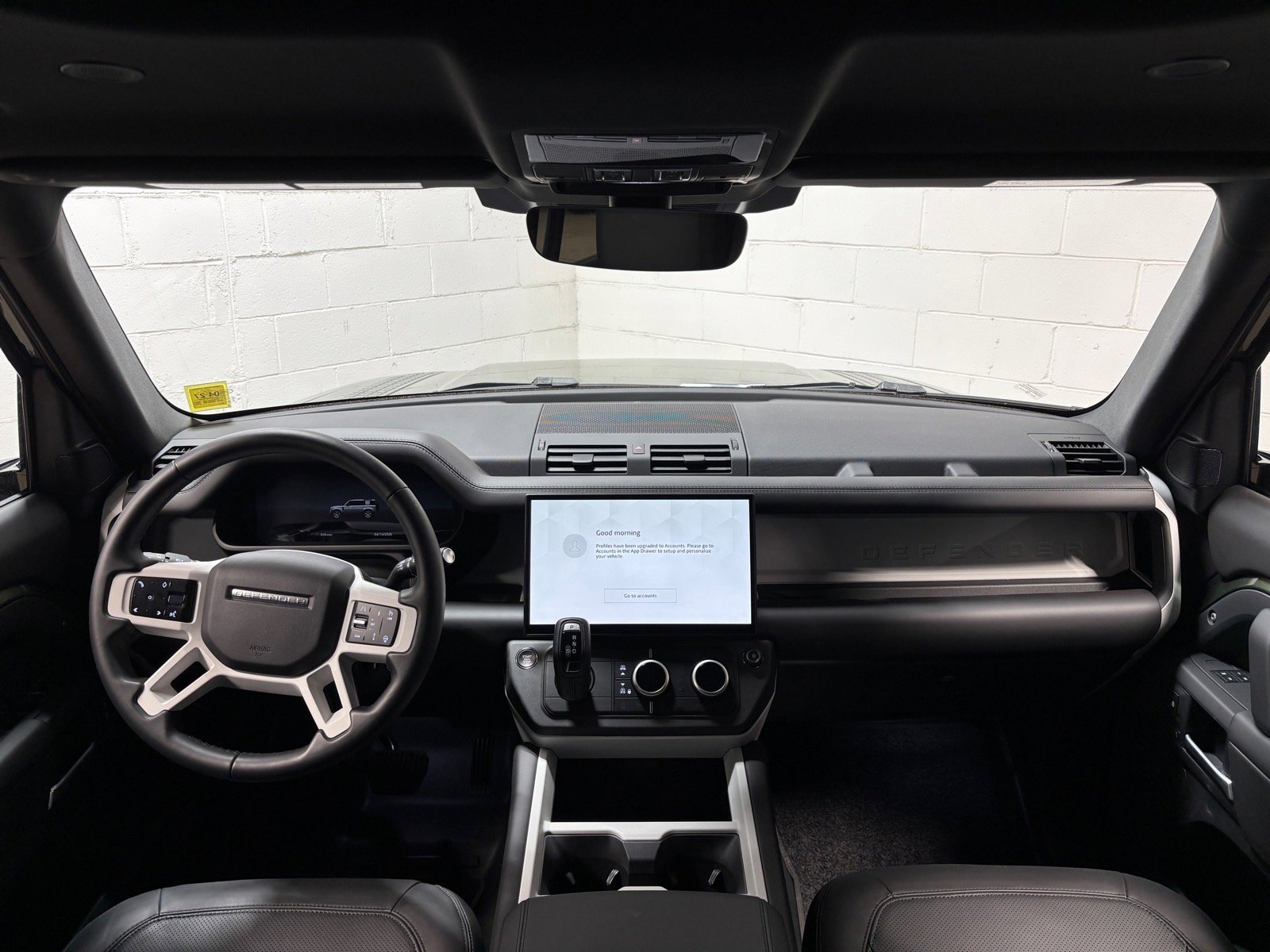 Used 2026 Land Rover Defender 110 X-Dynamic SE AWD/4WD image 36