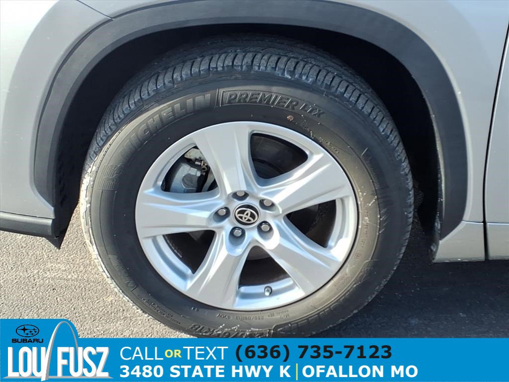 Used 2023 Toyota Highlander L image 31