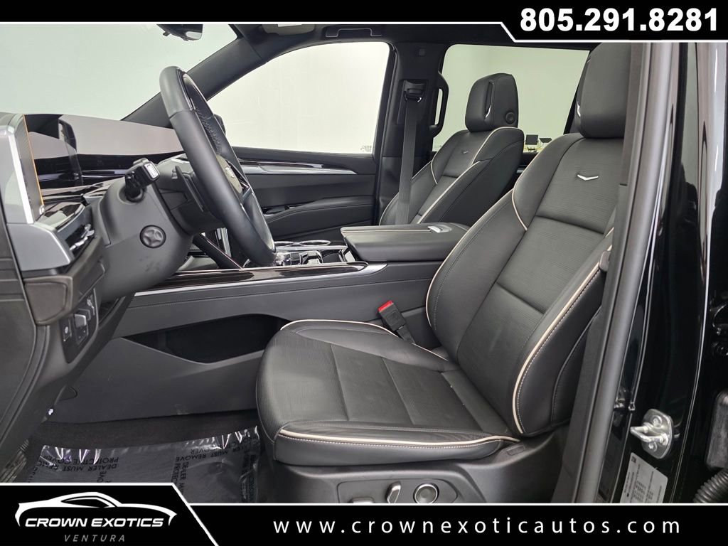 Used 2025 Cadillac Escalade ESV Premium Luxury RWD image 26