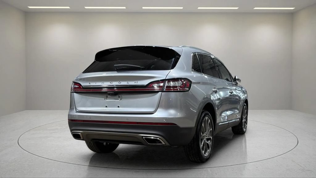 Certified 2023 Lincoln Nautilus Reserve w/ Cargo Utility Package AWD/4WD image 3