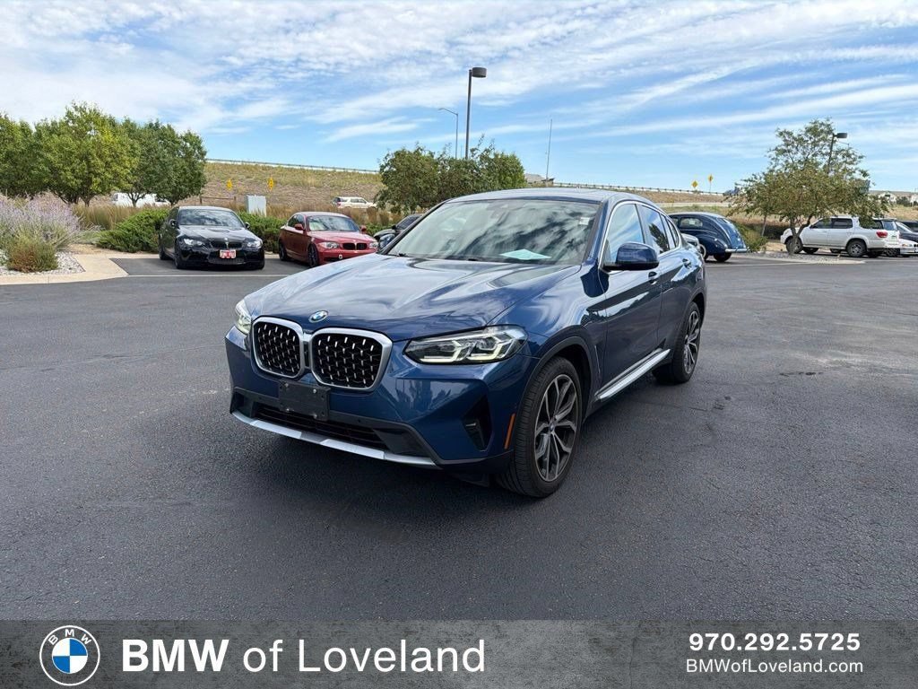Used 2022 BMW X4 xDrive30i w/ Premium Package 2