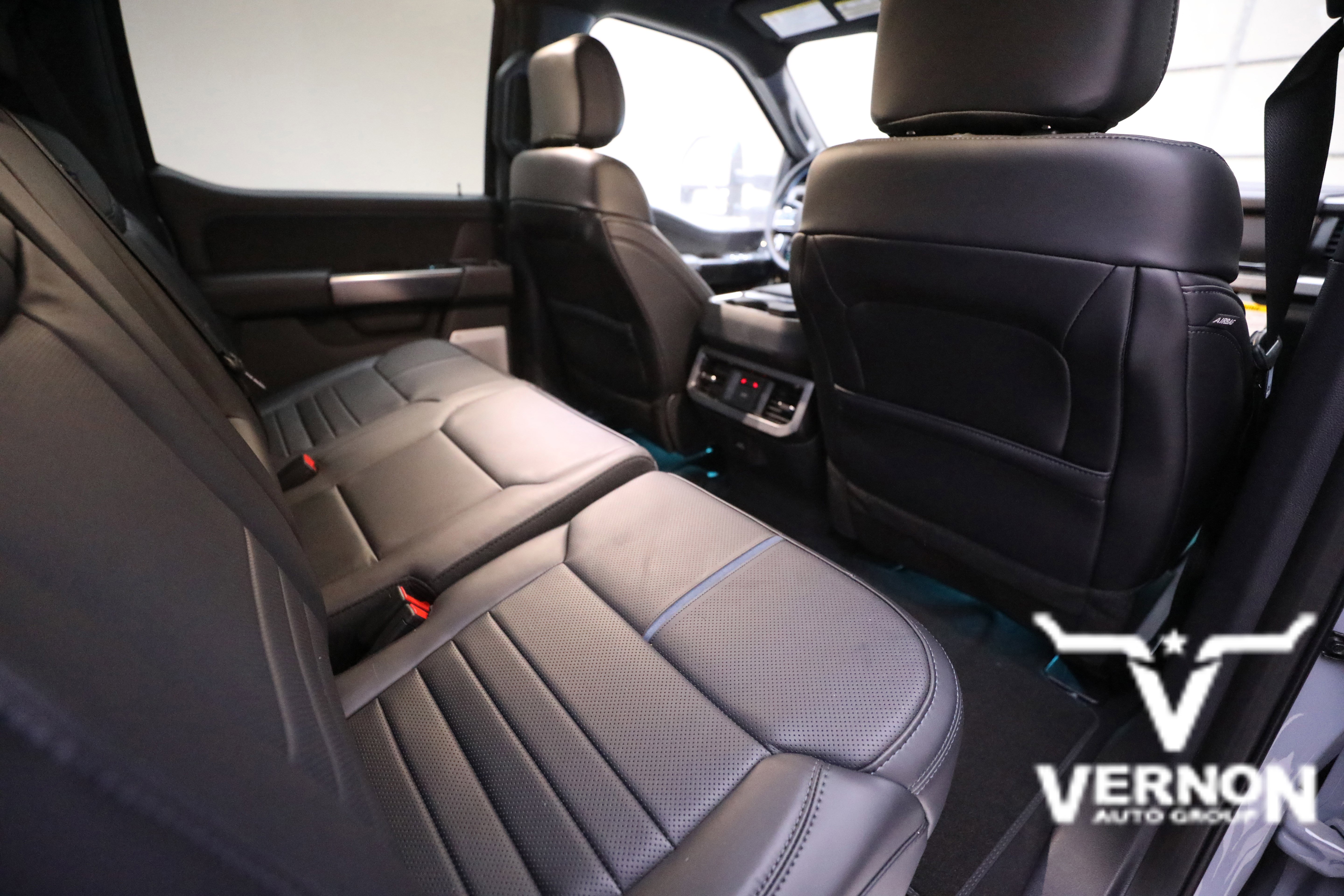 New 2026 Ford F250 Platinum w/ Tremor Off-Road Package image 12