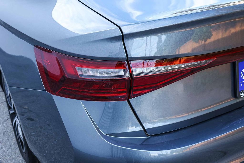 New 2026 Volkswagen Jetta SE image 9