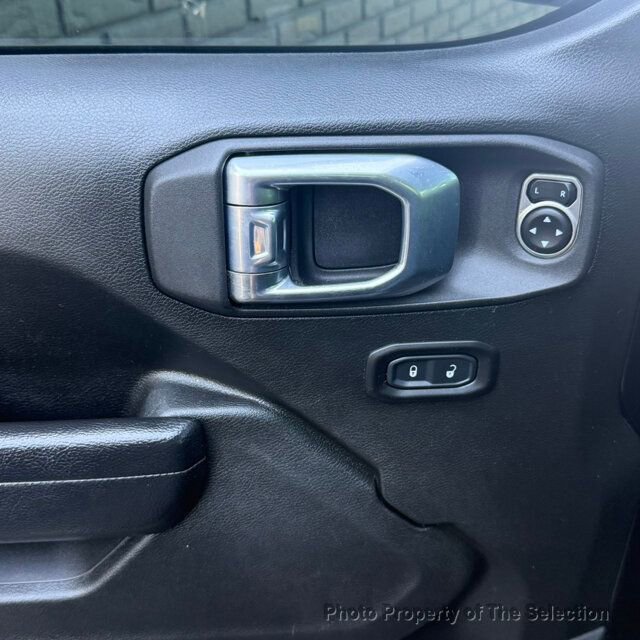 Used 2022 Jeep Gladiator Sport image 27