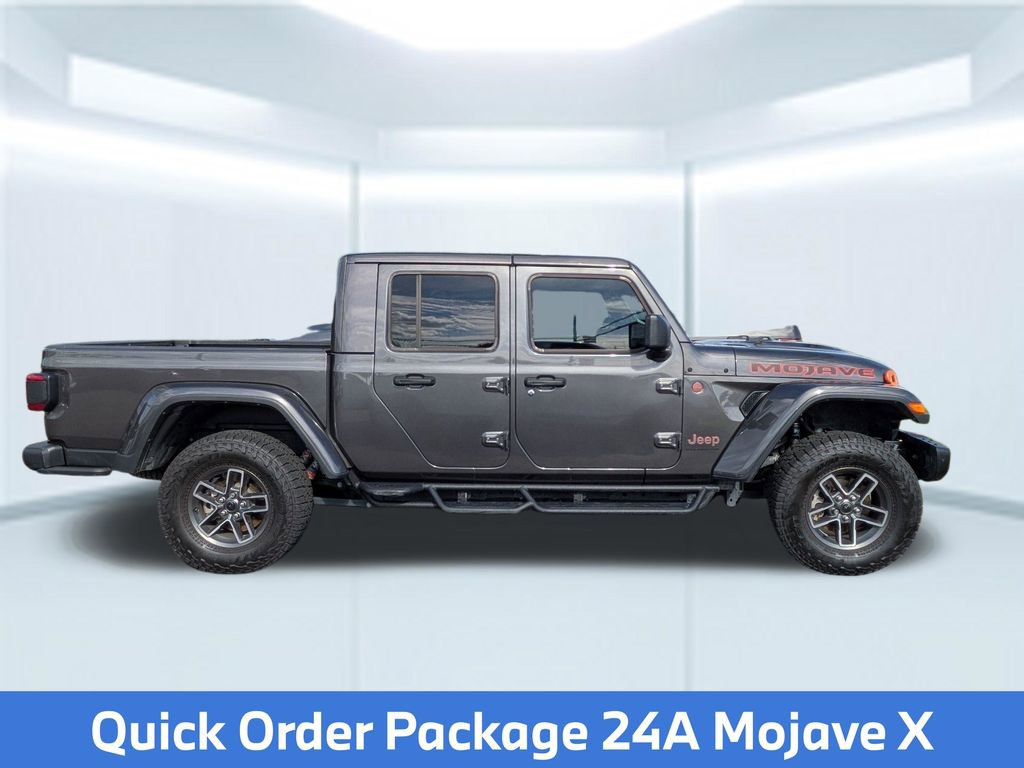 Used 2025 Jeep Gladiator Mojave image 6