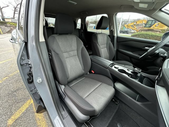 Certified 2026 Nissan Rogue SV w/ Cold Weather Package AWD/4WD image 24