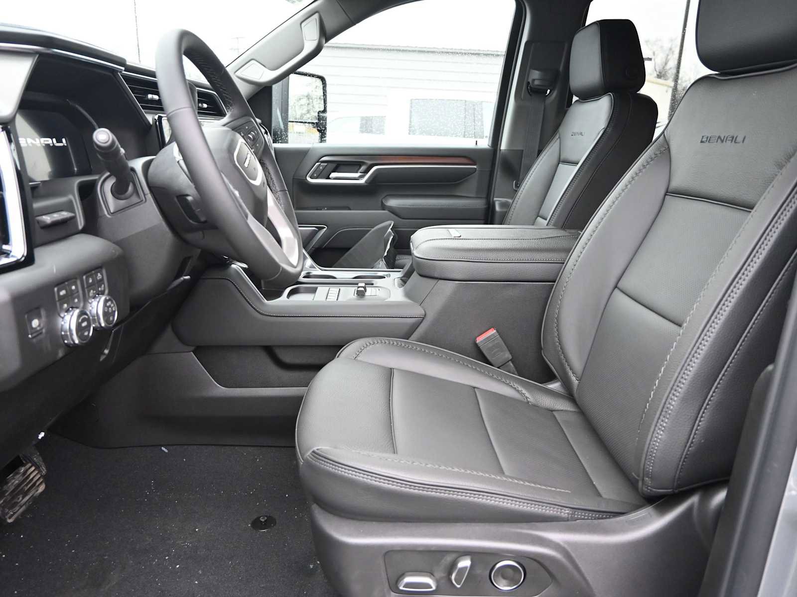 New 2026 GMC Sierra 2500 Denali w/ Denali Reserve Package image 10