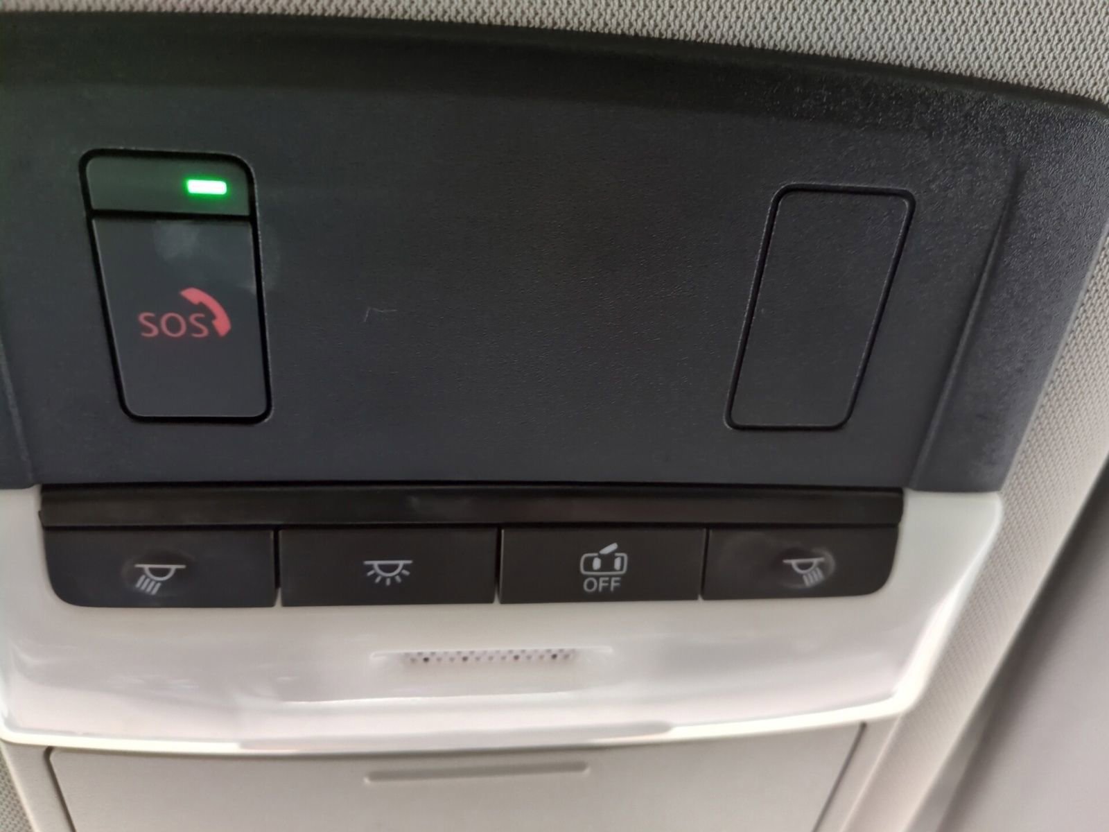 Used 2023 Nissan Rogue SV FWD image 25