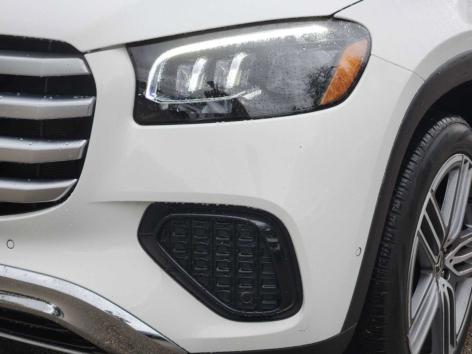 Used 2025 Mercedes-Benz GLS 450 4MATIC image 7