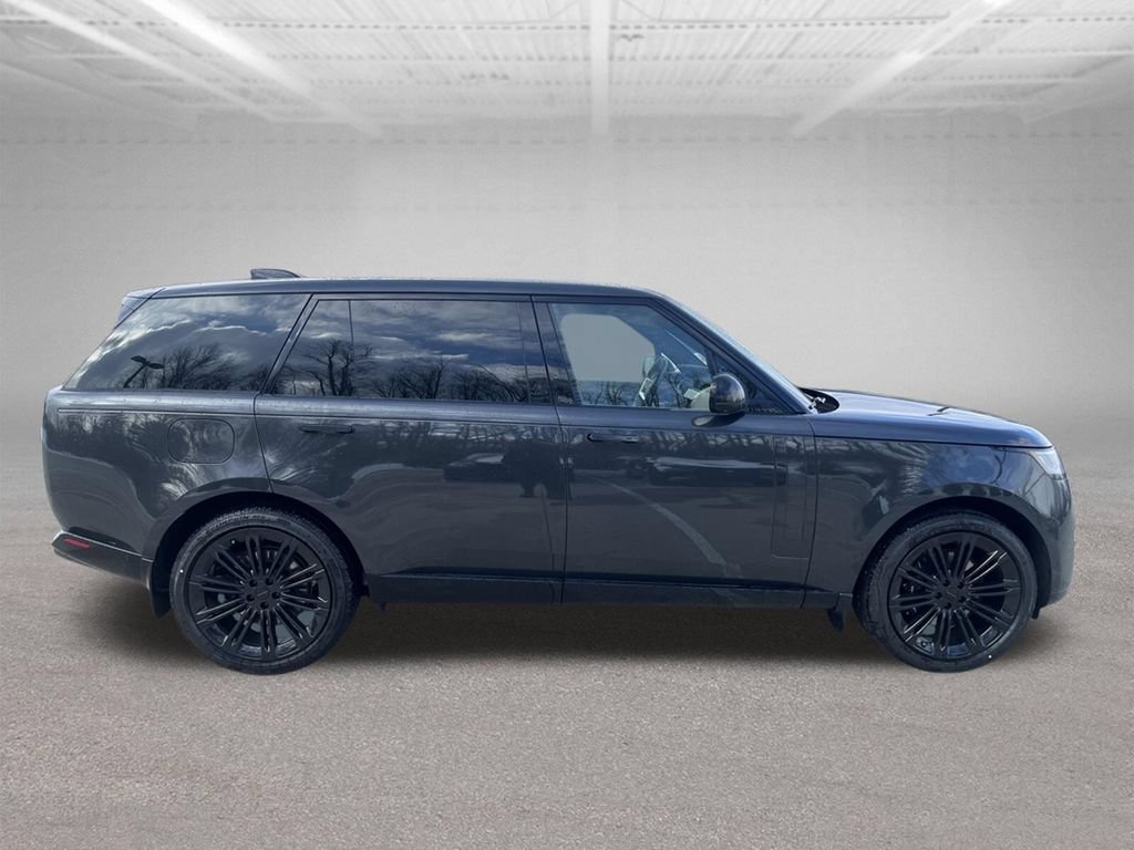 New 2026 Land Rover Range Rover Long Wheelbase SE AWD/4WD image 6