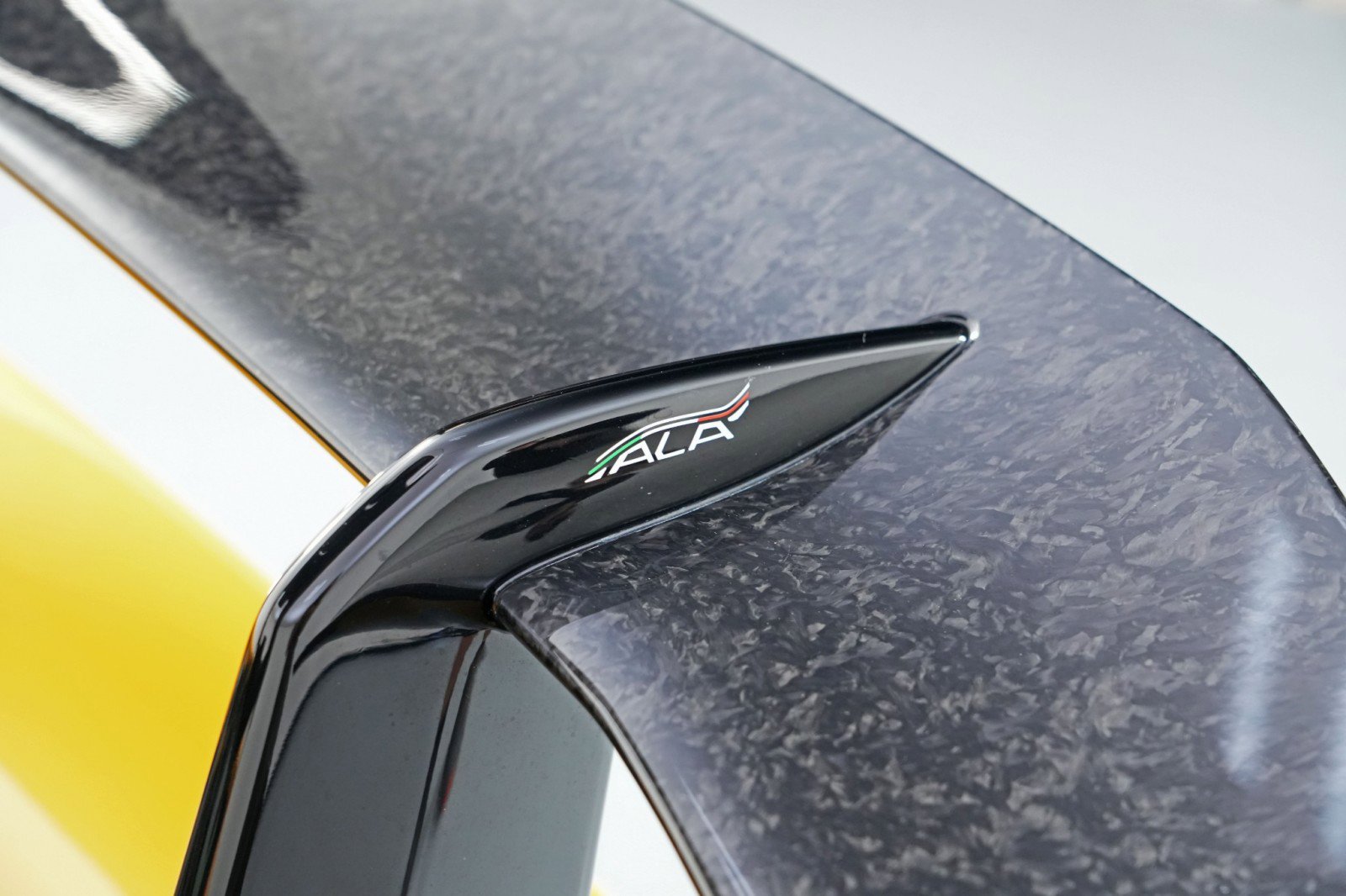 Used 2018 Lamborghini Huracan Performante image 81