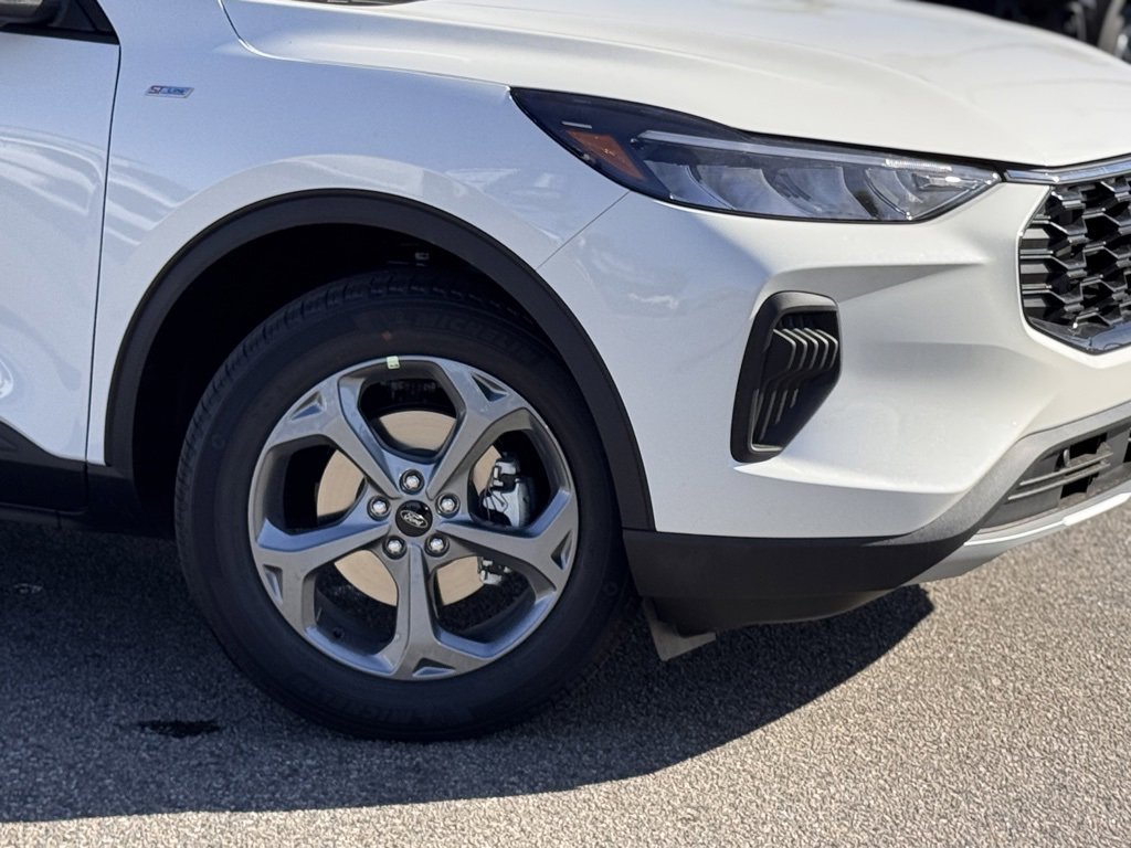 New 2025 Ford Escape ST-Line image 4