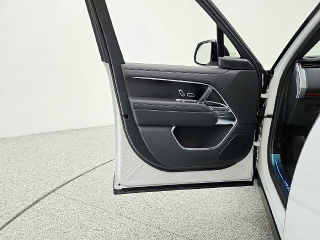 New 2026 Land Rover Range Rover SE AWD/4WD image 27