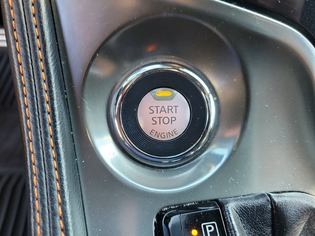 Used 2020 Nissan Maxima SR w/ Sport Mat Group FWD image 35