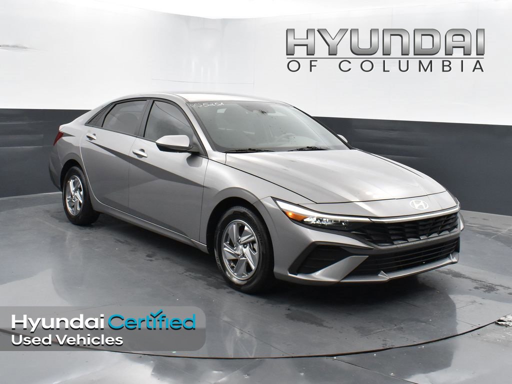 Used 2024 Hyundai Elantra SE