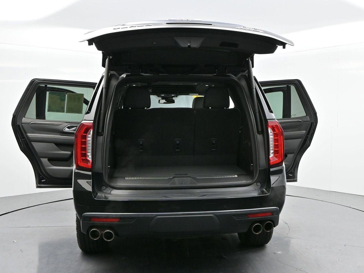Used 2023 GMC Yukon AT4 w/ AT4 Premium Plus Package image 49