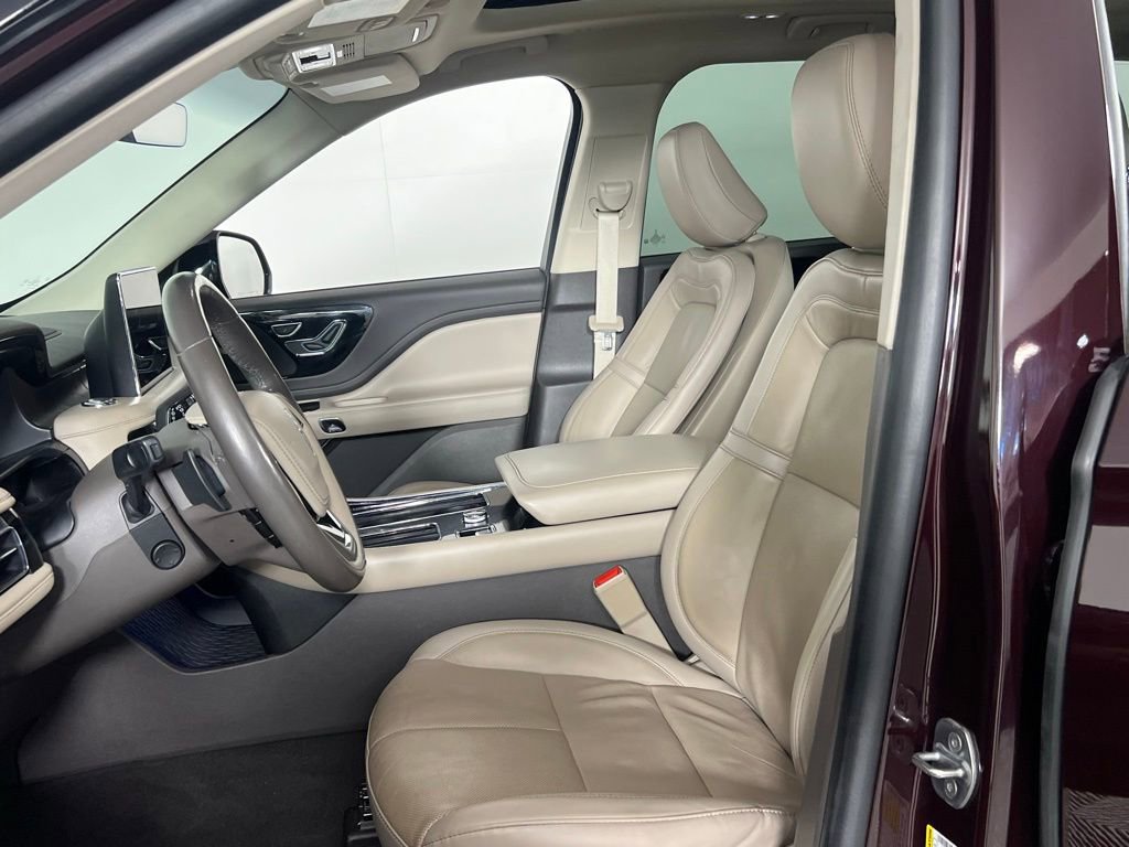 Used 2023 Lincoln Aviator Reserve w/ Equipment Group 201A image 24