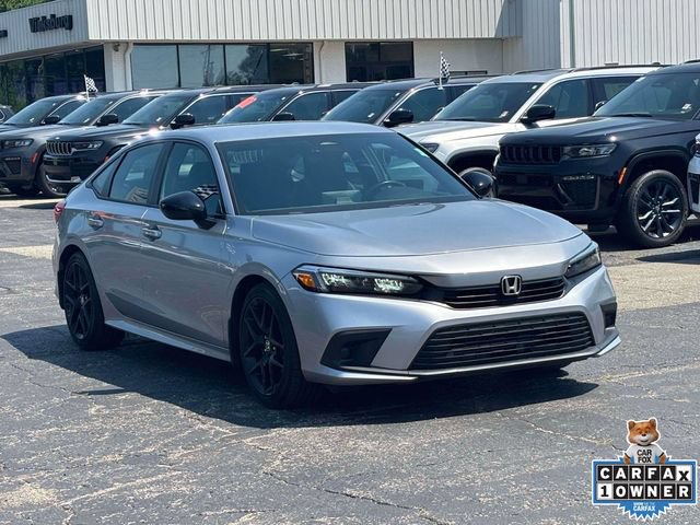Used 2023 Honda Civic Sport image 1