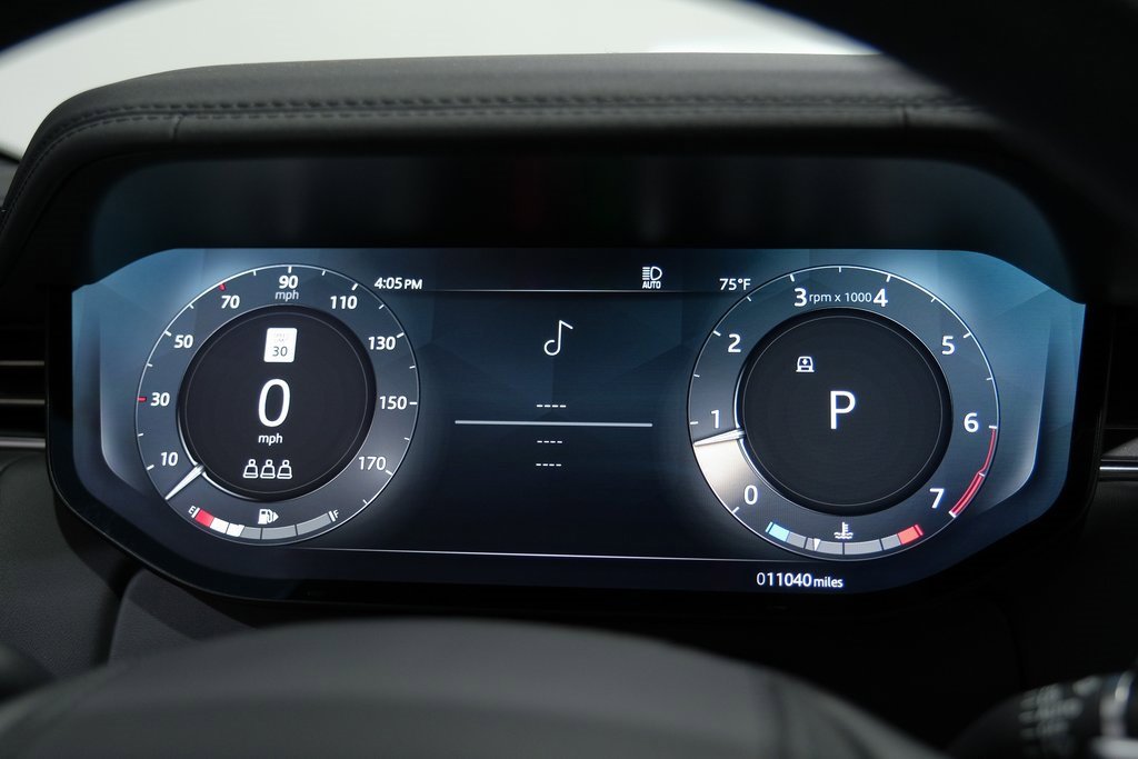 Used 2023 Land Rover Range Rover SE image 17