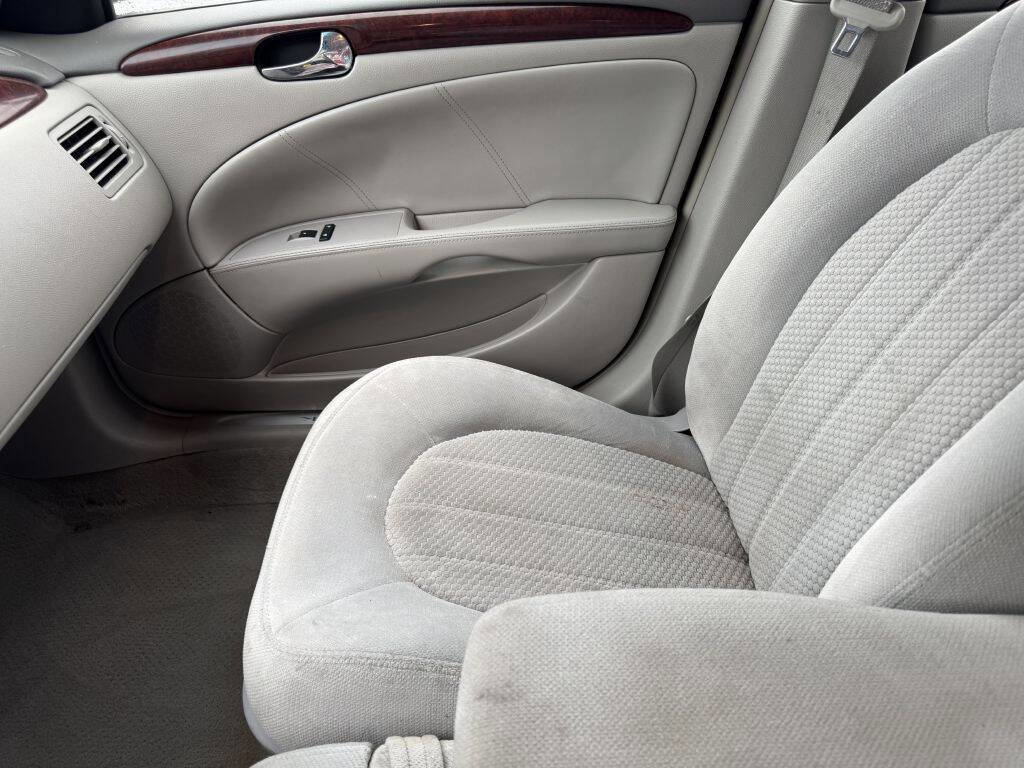 Used 2008 Buick Lucerne CX image 11