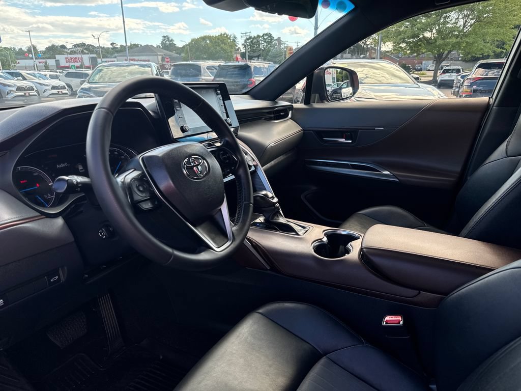 Used 2021 Toyota Venza XLE AWD/4WD image 15