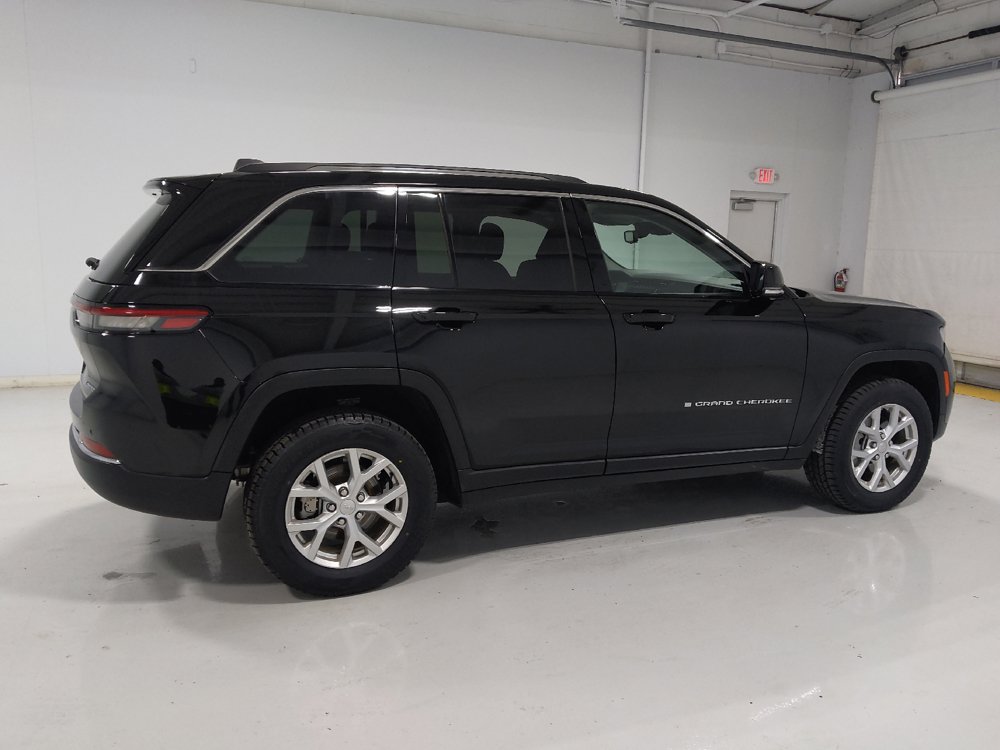 Used 2023 Jeep Grand Cherokee Limited AWD/4WD image 10