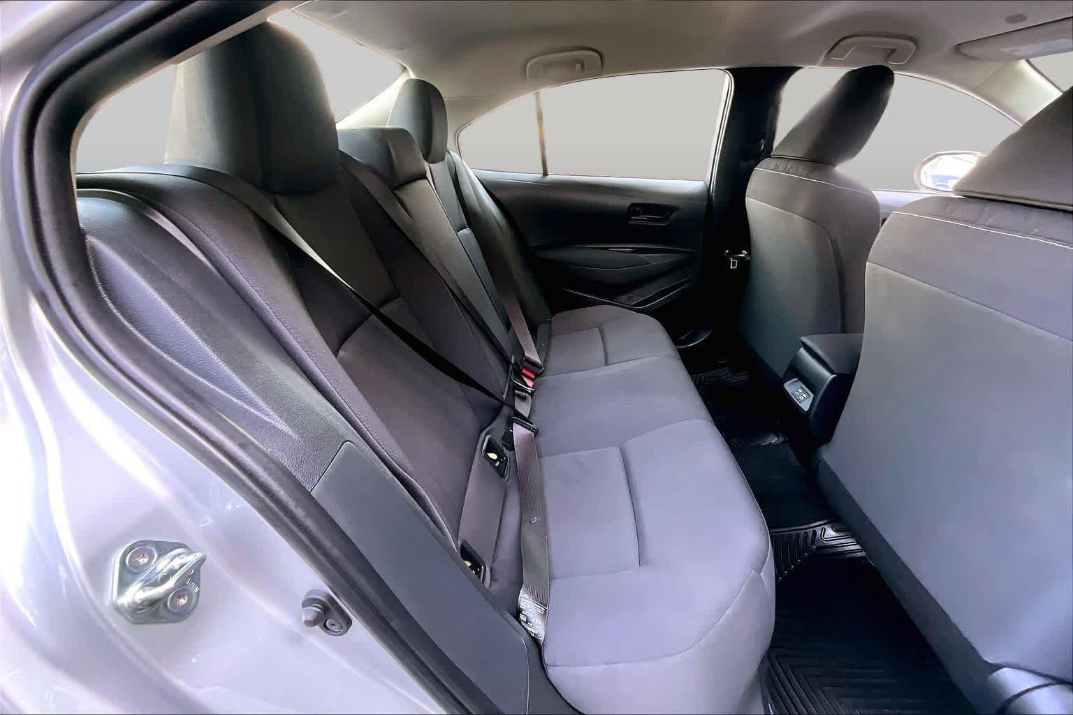 Used 2023 Toyota Corolla LE FWD image 18