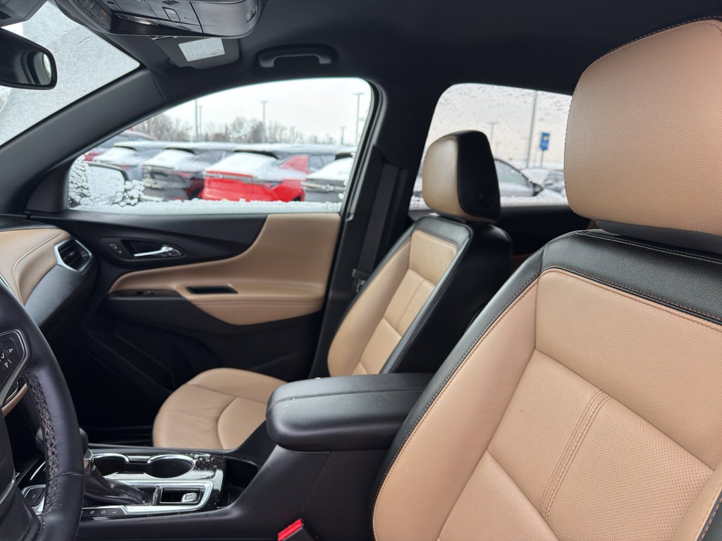 Used 2024 Chevrolet Equinox Premier image 31
