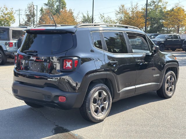 Used 2017 Jeep Renegade Sport w/ Power & Air Group FWD image 4