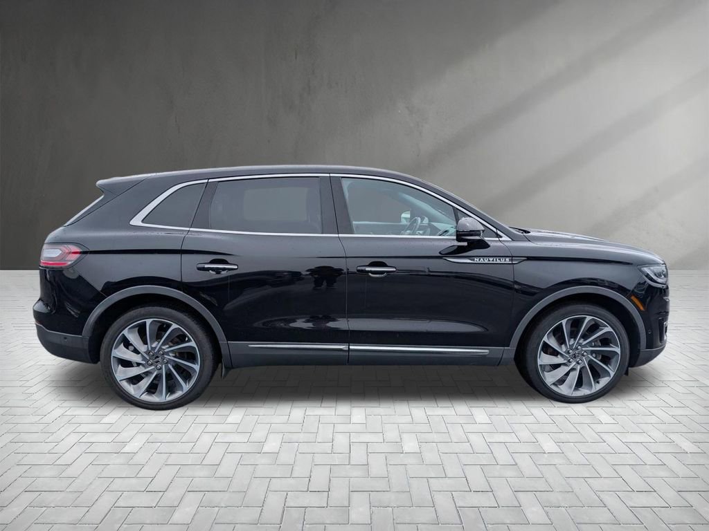 Used 2019 Lincoln Nautilus Reserve w/ Ultimate Package image 11