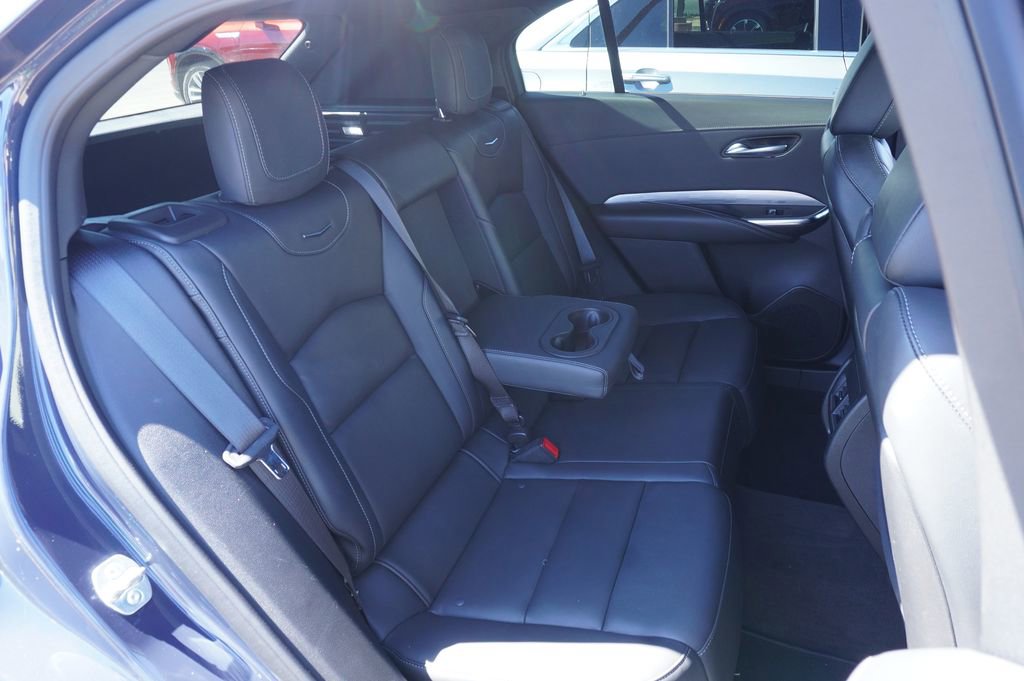 Certified 2025 Cadillac XT4 Premium Luxury image 9