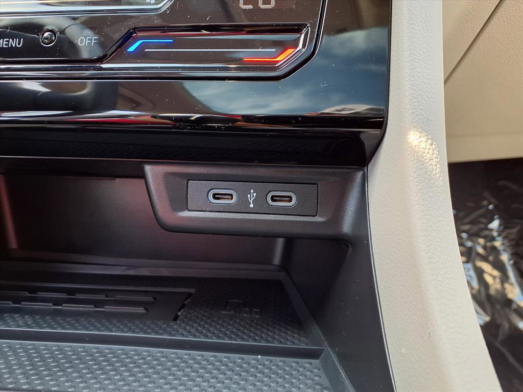 New 2025 Volkswagen Jetta SE image 16