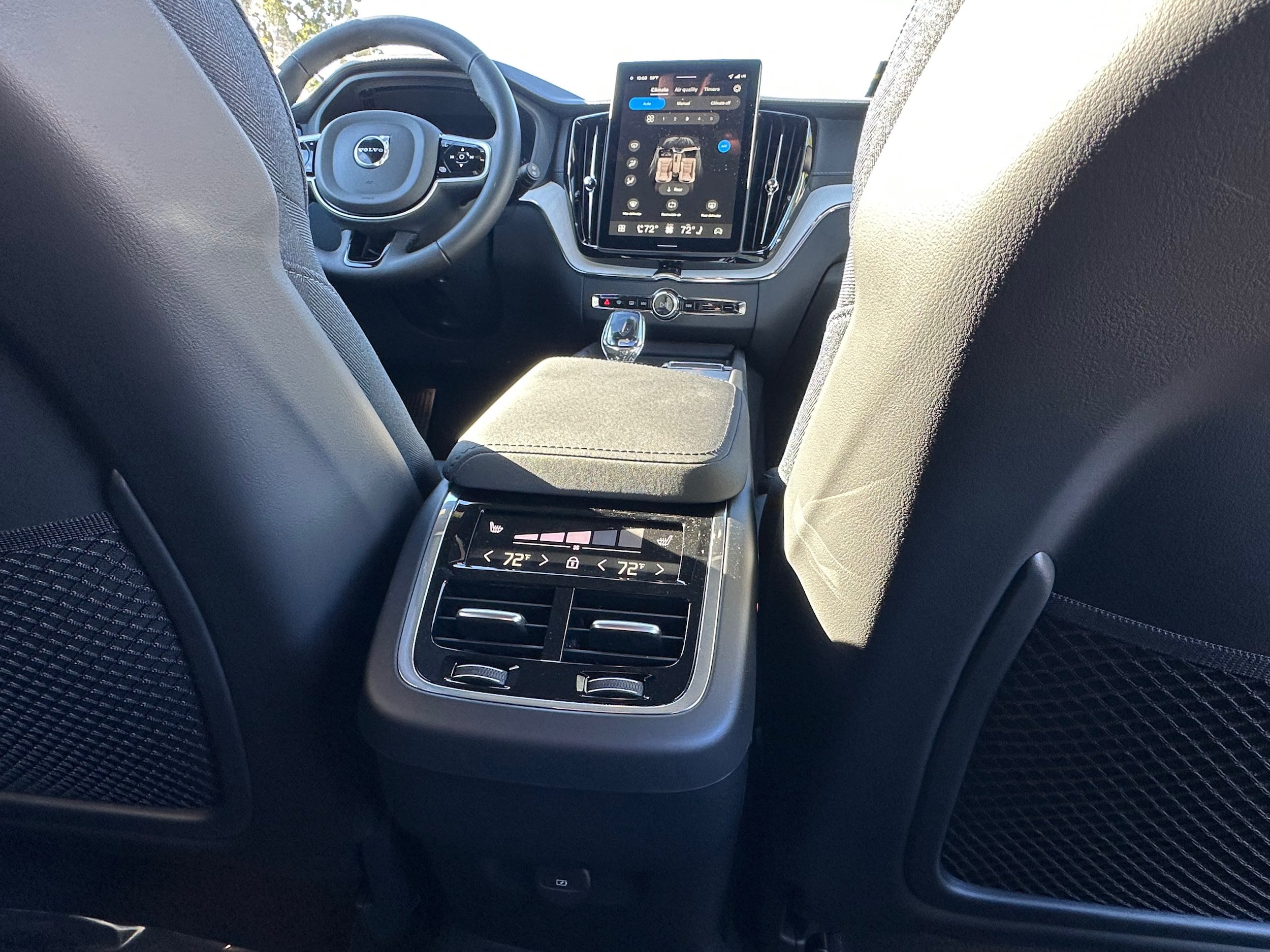 New 2026 Volvo XC60 B5 Ultra w/ Protection Package Premier AWD/4WD image 11