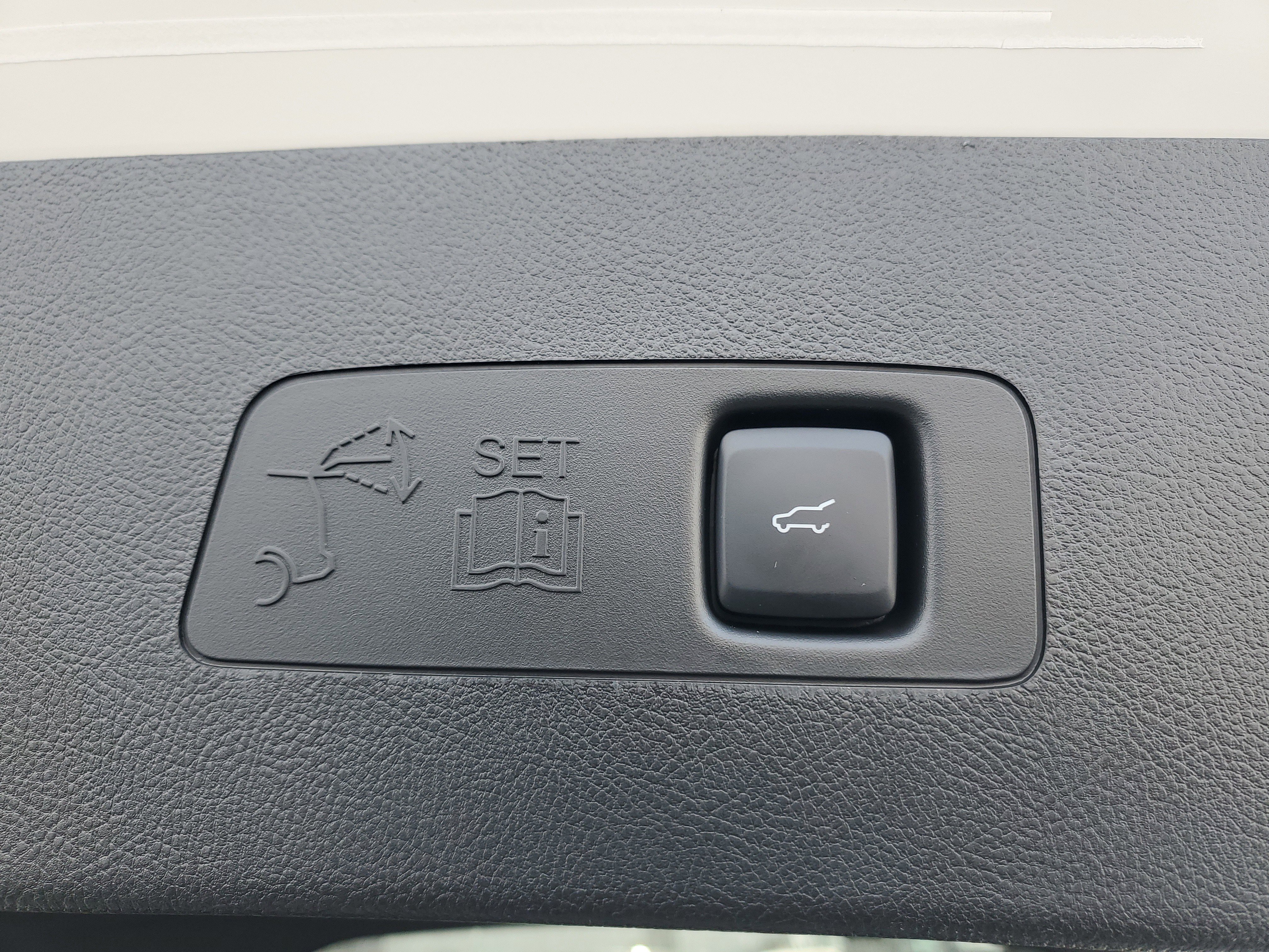 New 2026 Lincoln Corsair Premiere image 30