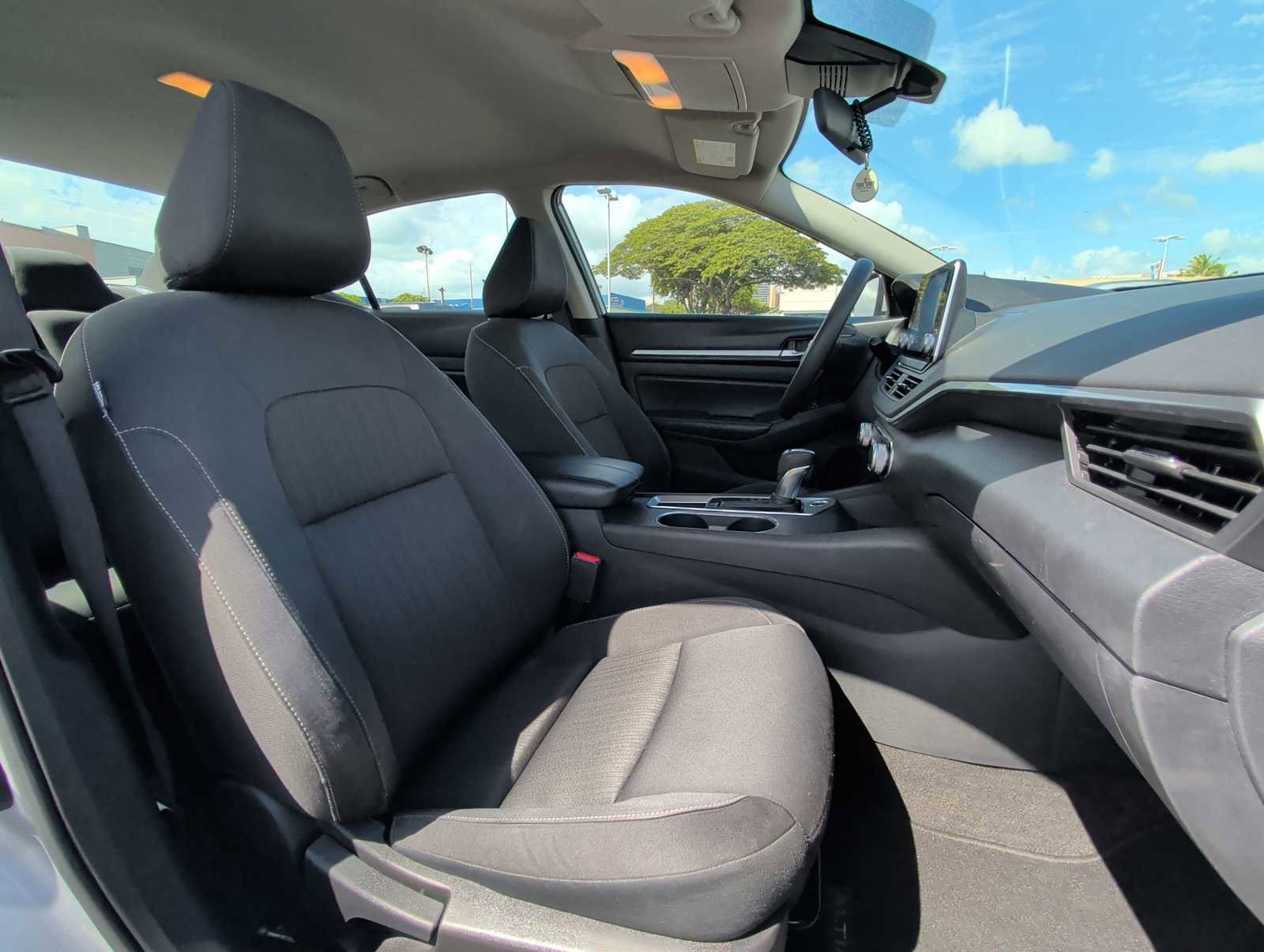 Used 2022 Nissan Altima 2.5 SV image 25