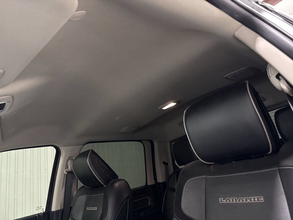 Used 2023 RAM 4500 Laramie AWD/4WD image 19
