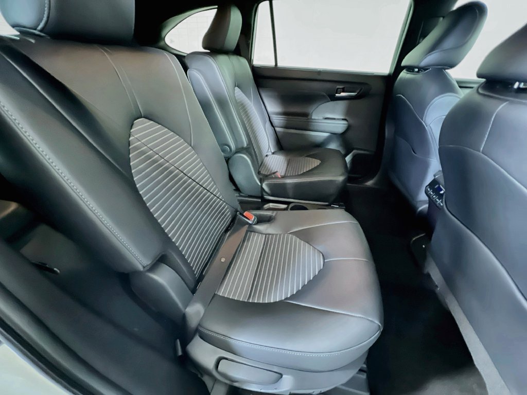 Certified 2026 Toyota Highlander XSE AWD/4WD image 24