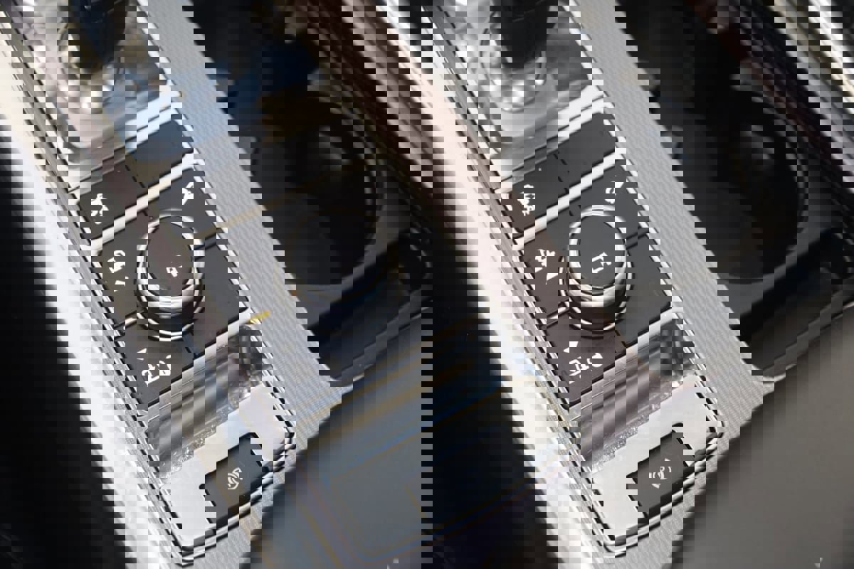 Used 2018 Land Rover Range Rover Sport HSE image 26