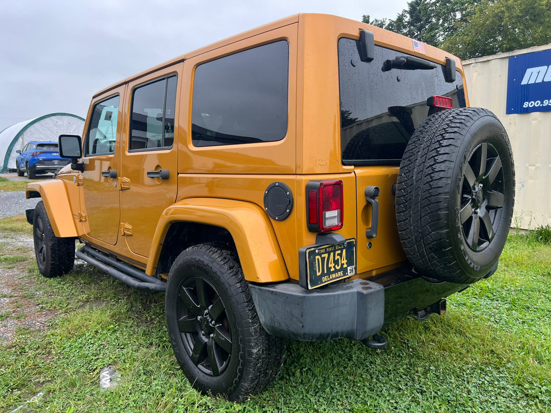 Used 2014 Jeep Wrangler Altitude image 3