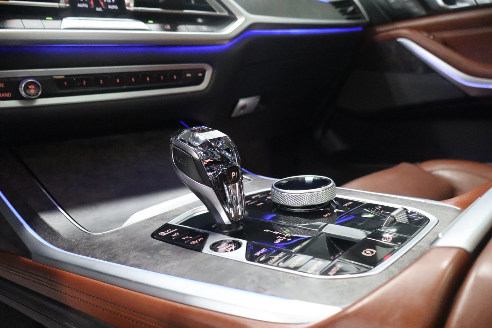 Used 2019 BMW X7 xDrive40i w/ Premium Package AWD/4WD image 47
