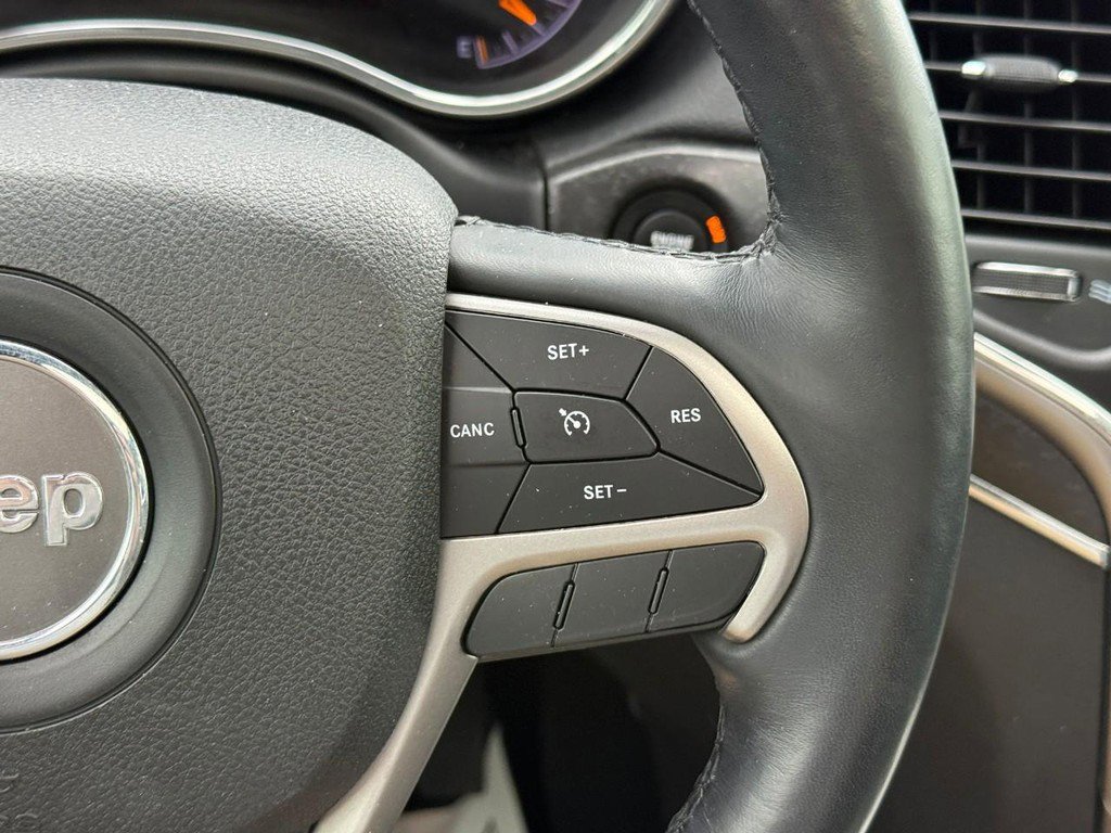 Used 2018 Jeep Grand Cherokee Limited AWD/4WD image 22
