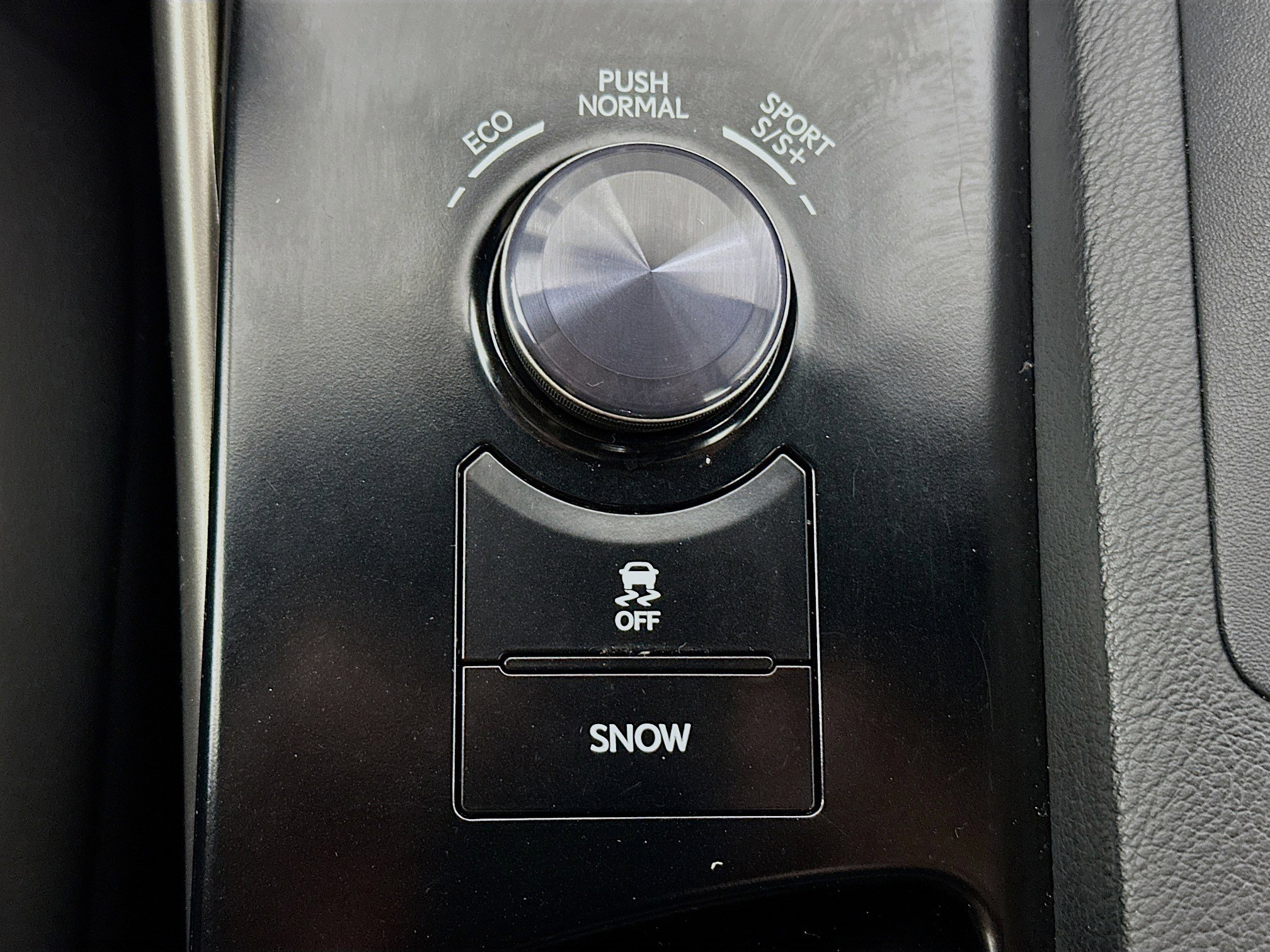 Used 2014 Lexus IS 350 4dr Sdn RWD w/ F Sport Package image 36