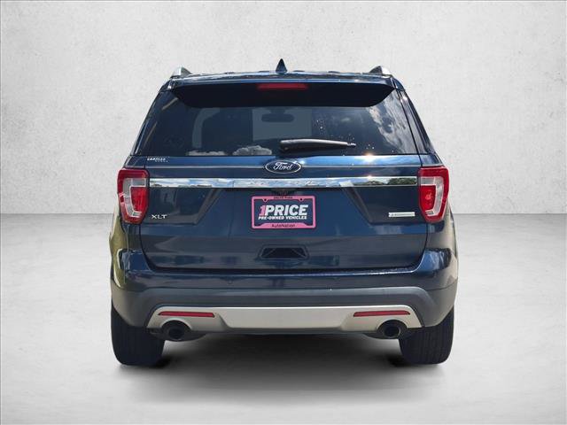 Used 2017 Ford Explorer XLT w/ Equipment Group 202A FWD image 6