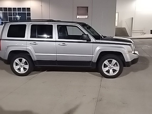 Used 2017 Jeep Patriot Latitude image 4